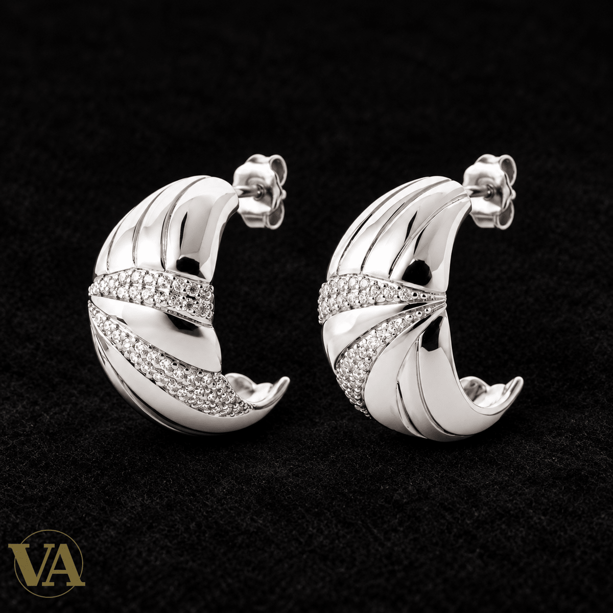 Boucles d’oreilles Femme Argent 925 Rhodié — Demi-créoles drapées et pavées - Argent 925 - Vindicta