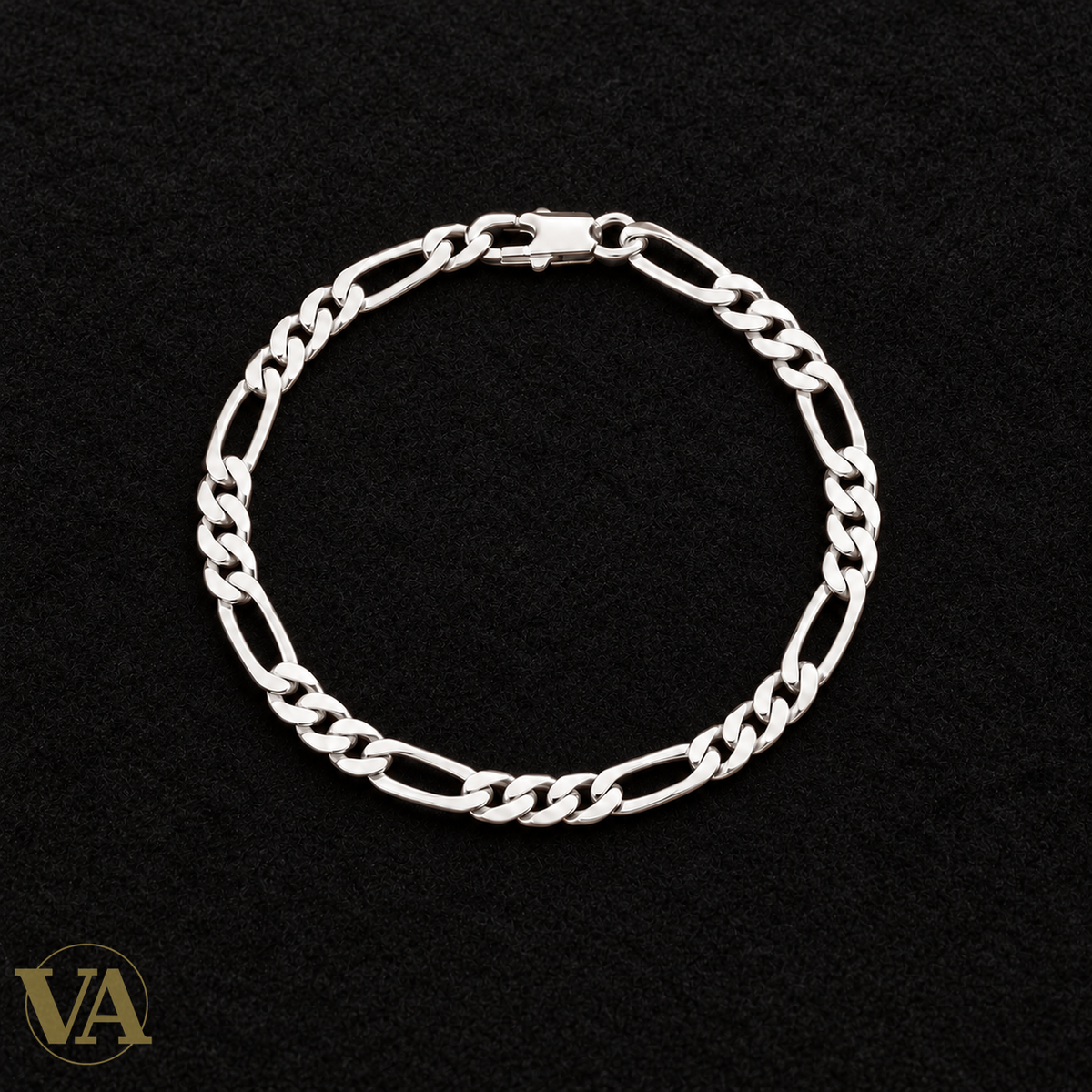 Bracelet homme argent 925 complet sur fond rouge