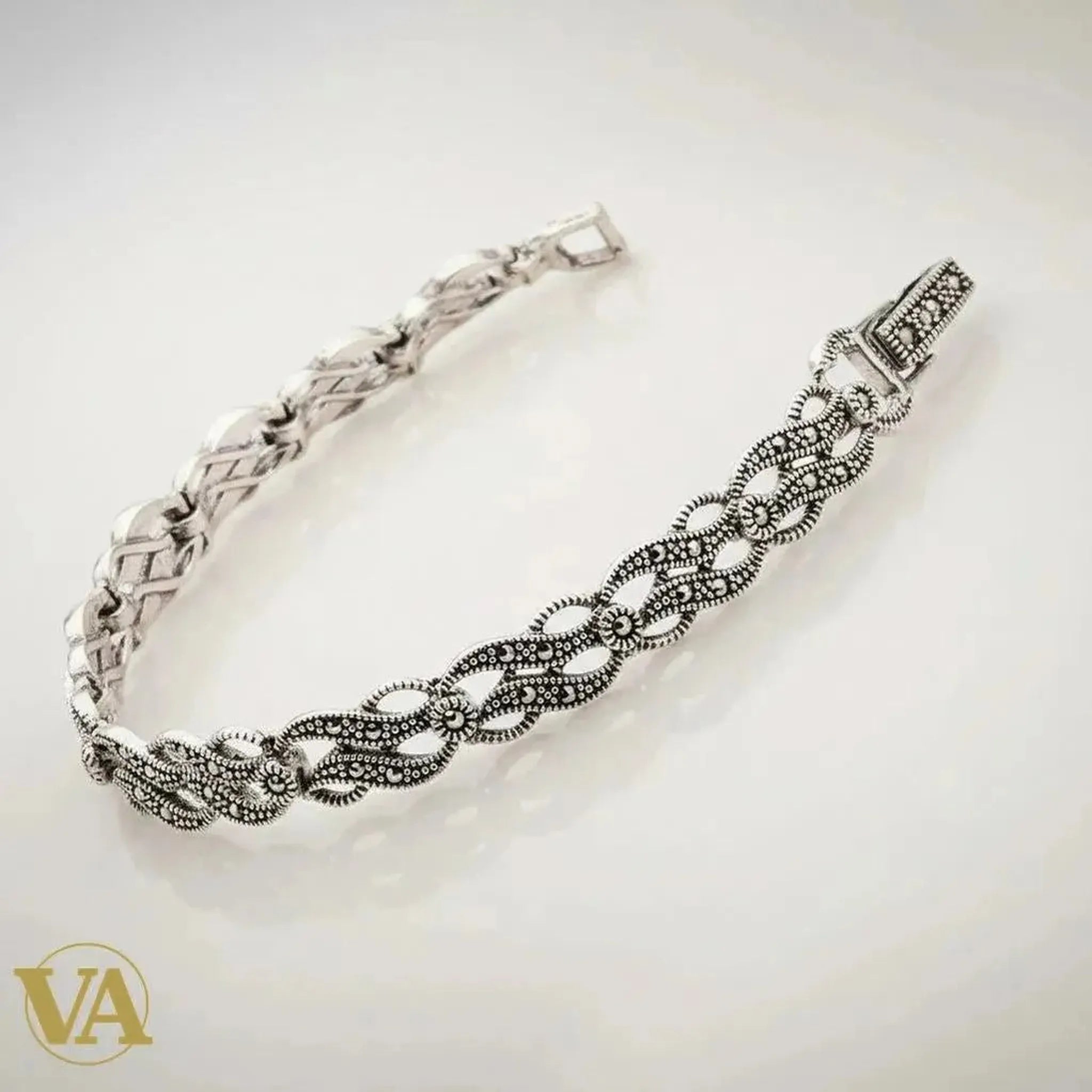 Bracelet femme Vindicta en argent 925 orné de marcassites, fermoir sécurisé, style vintage chic