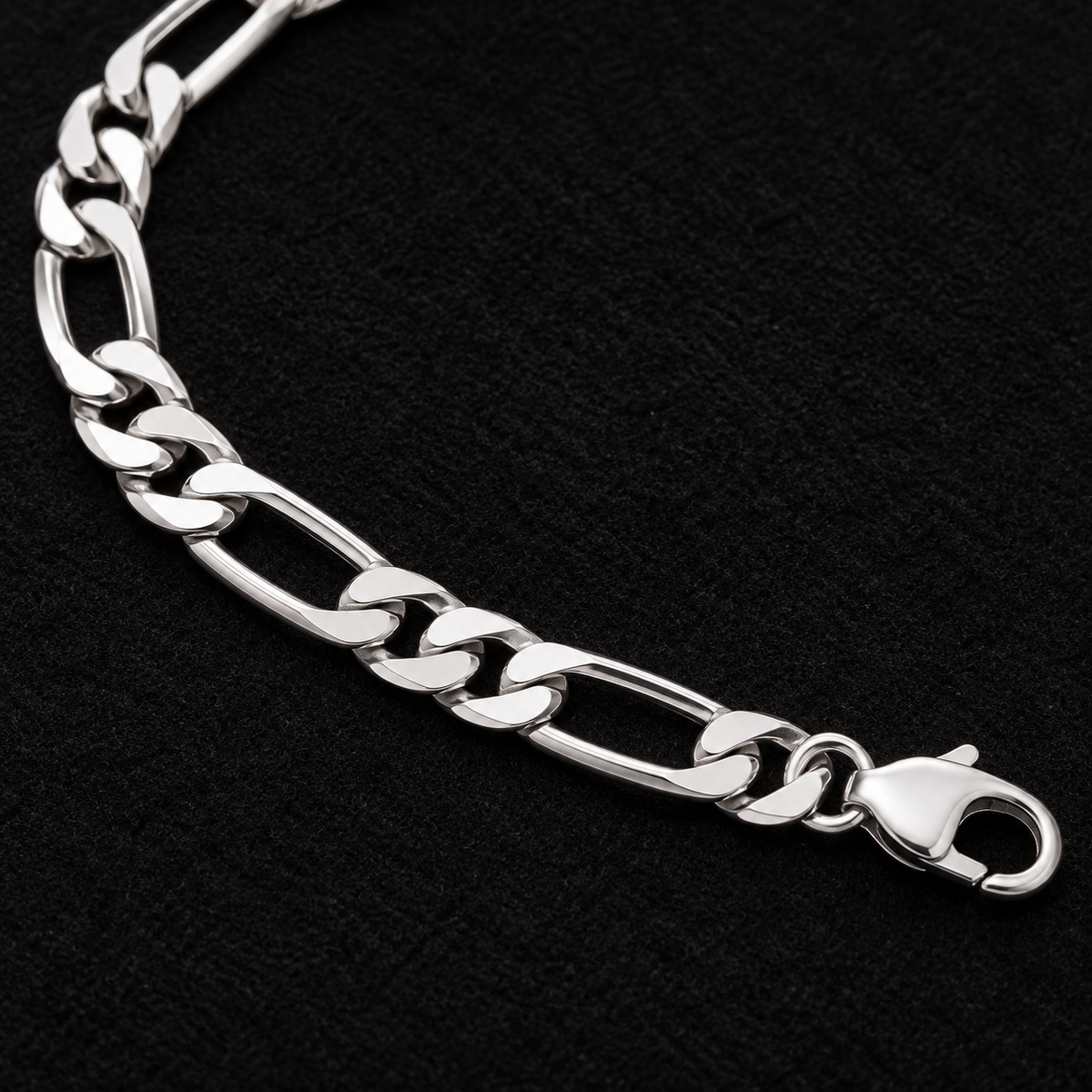 Bracelet homme Figaro 1+1 diamantée rhodié en argent 925 — 21 cm — détail de la maille et du fermoir