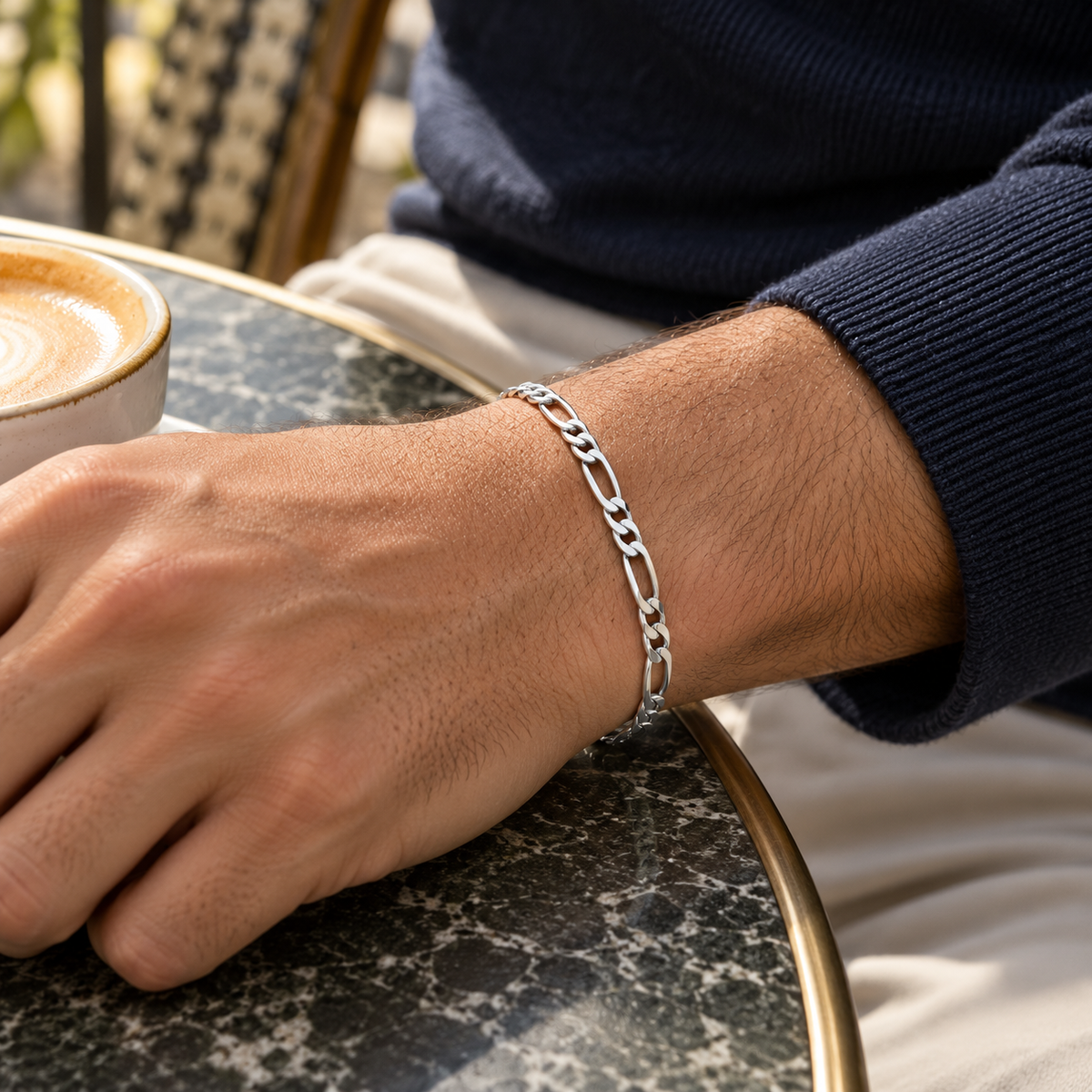 Bracelet homme Figaro 1+1 diamantée rhodié en argent 925 — 21 cm — porté en situation