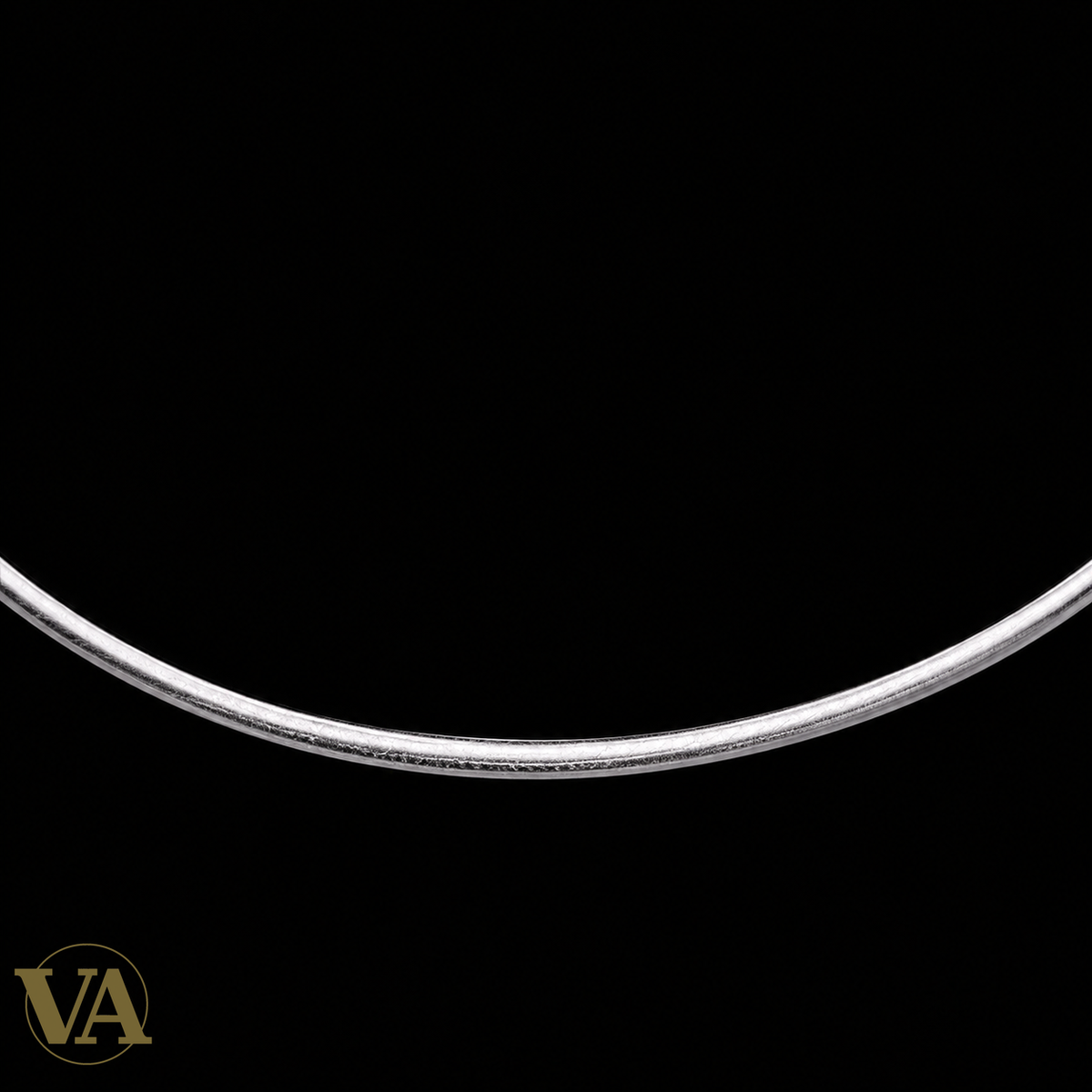 Collier femme argent 925 rhodié cercle fin sans pendentif 42 cm — zoom du détail