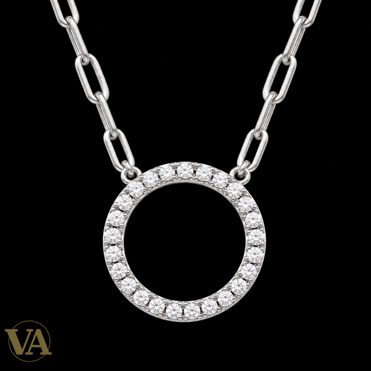 Collier femme argent 925 rhodié cercle ajouré et zirconiums — 45 cm — gros plan du détail