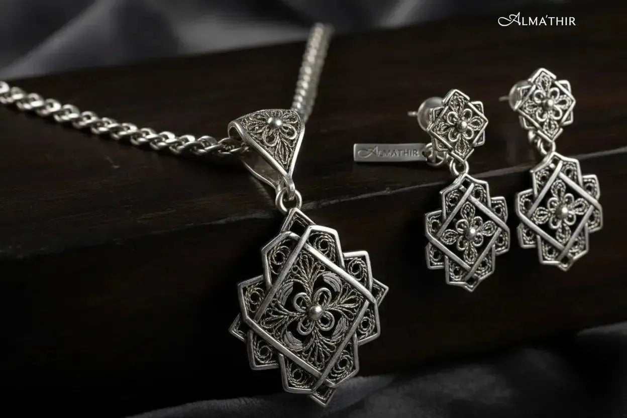 Bijoux en Argent de Fès : Le Filigrane Marocain, Art Millénaire et Héritage Vivant-Vindicta : Bijoux Argent 925 Massif, Luxe et Héritage