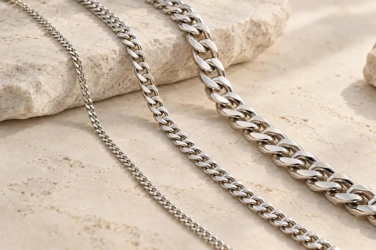 Chaîne Homme Fine ou Épaisse : Quelle Largeur Choisir ? - Vindicta - Bijoux Argent 925 Luxe et Héritage