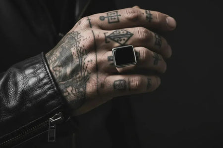 Style Biker Chic : Quels Bijoux Homme en Argent 925 ?