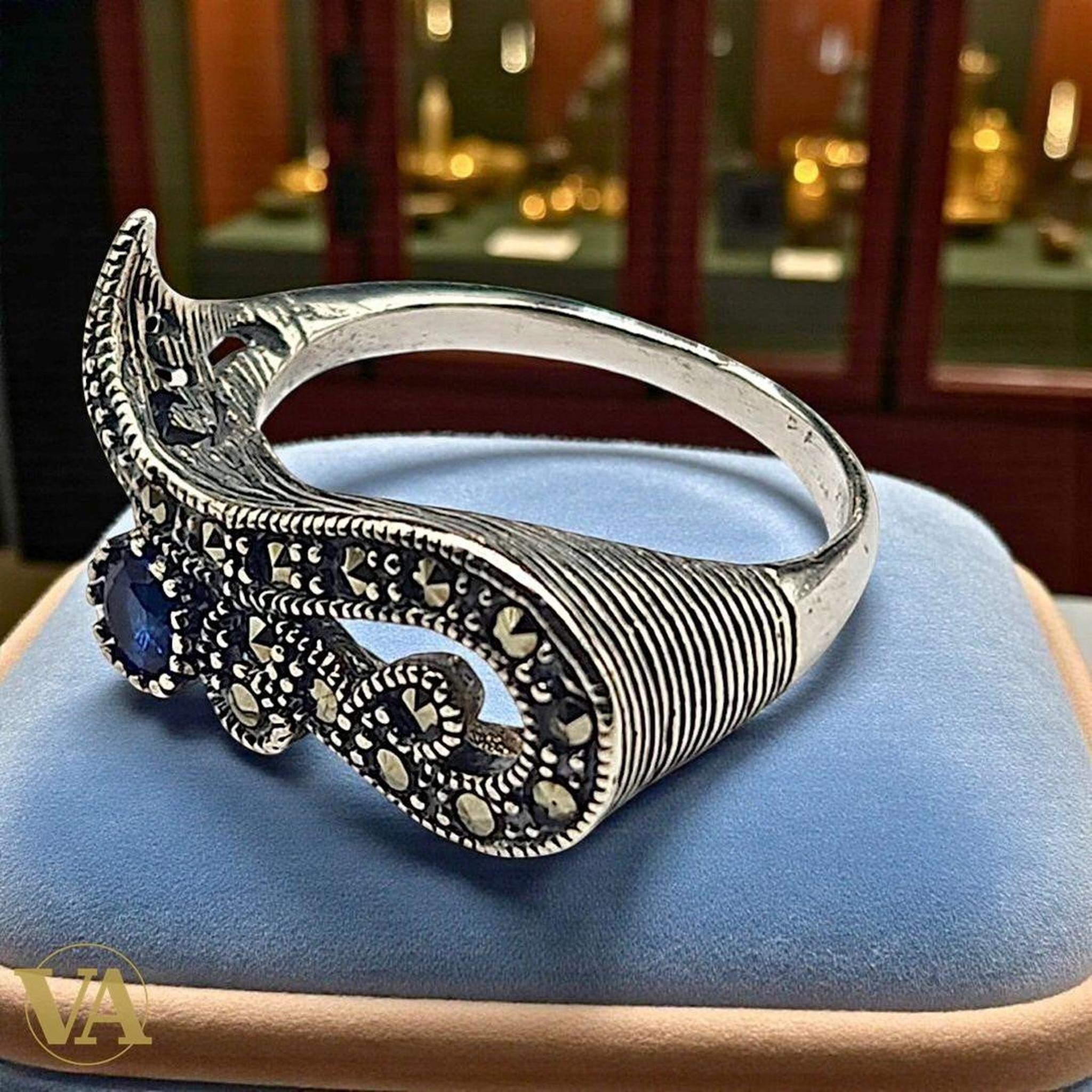 Bague Femme en argent 925 sertie de marcassites et pierre bleue | Bijoux Vindicta
