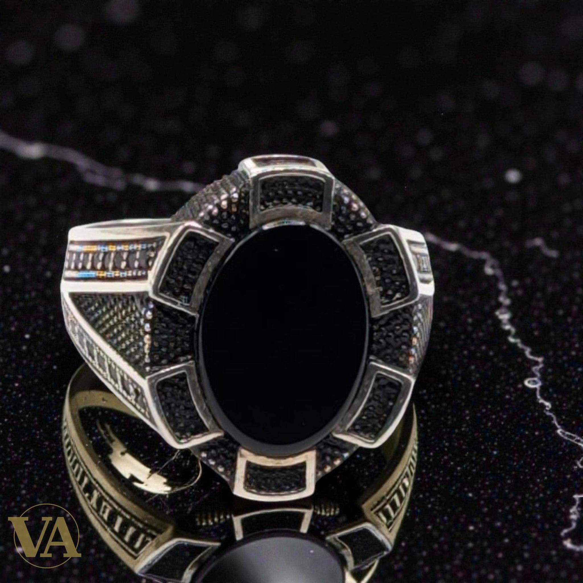 Bague Homme Argent 925 Onyx Noir – Bouclier Hexagonal & Armure Ciselée | Bijoux Vindicta