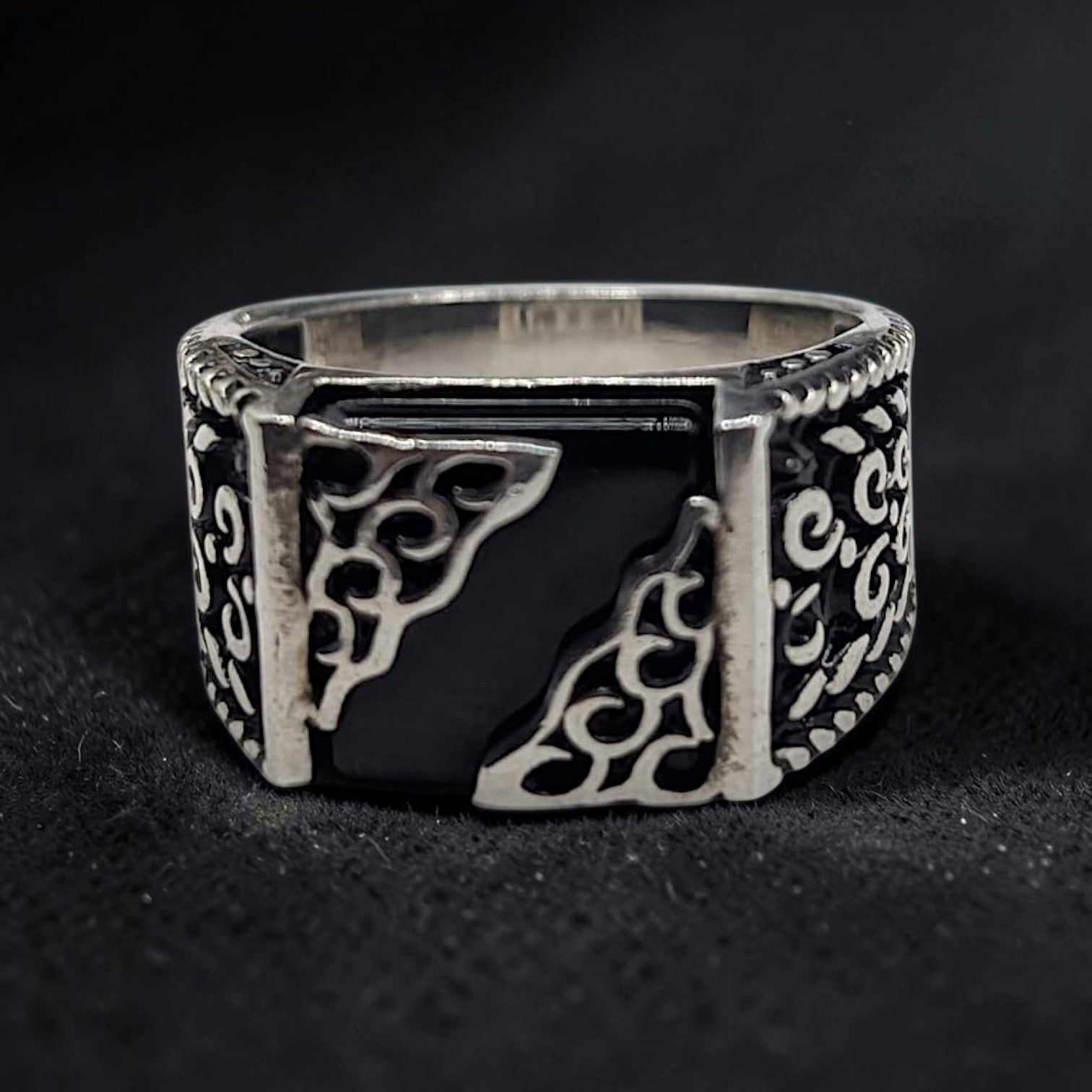 Chevalière Homme Argent 925 Onyx Noir Calligraphie Ajourée Arabesques