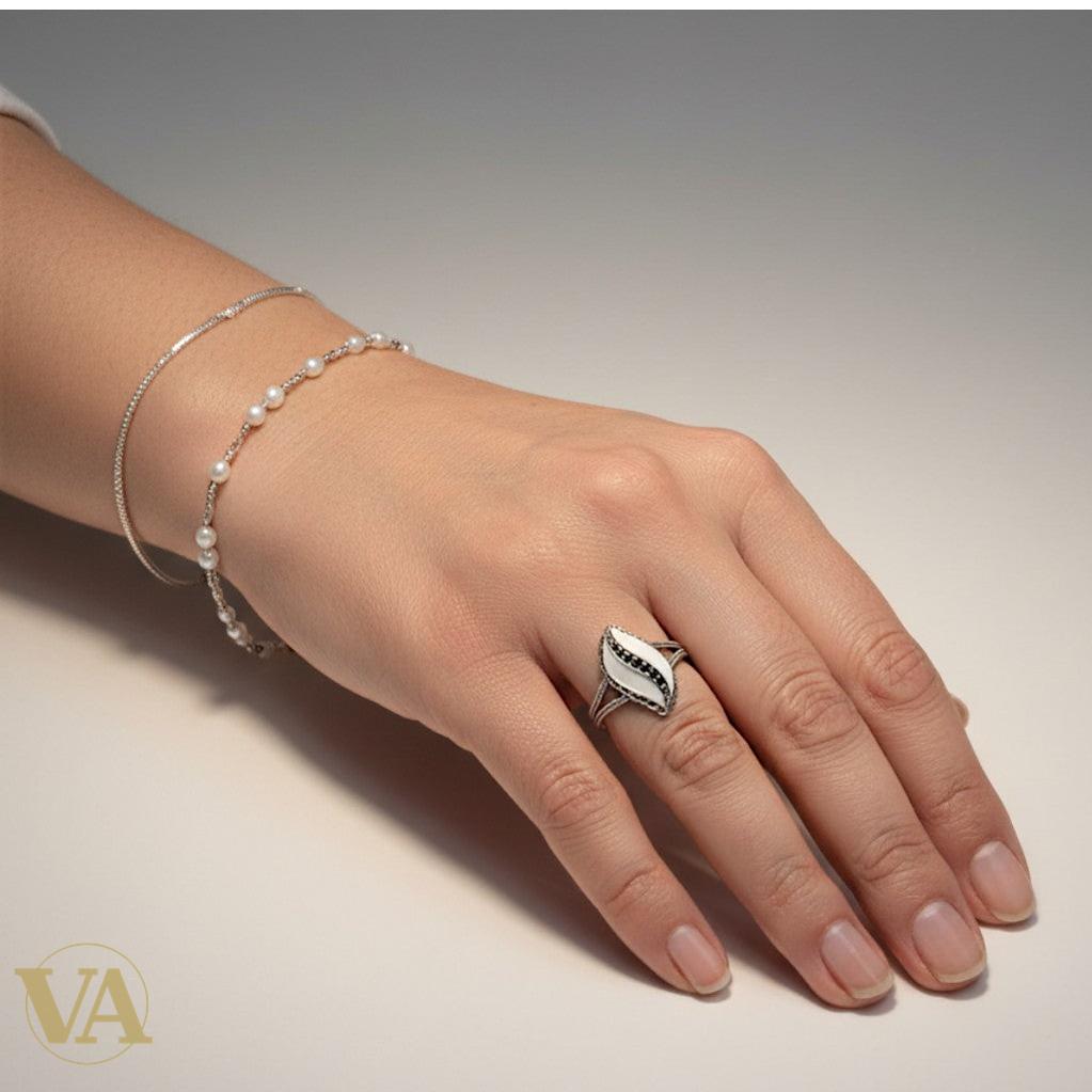 Bague femme argent 925 Nacre blanche marquise Onyx noir milgrain tige torsadée