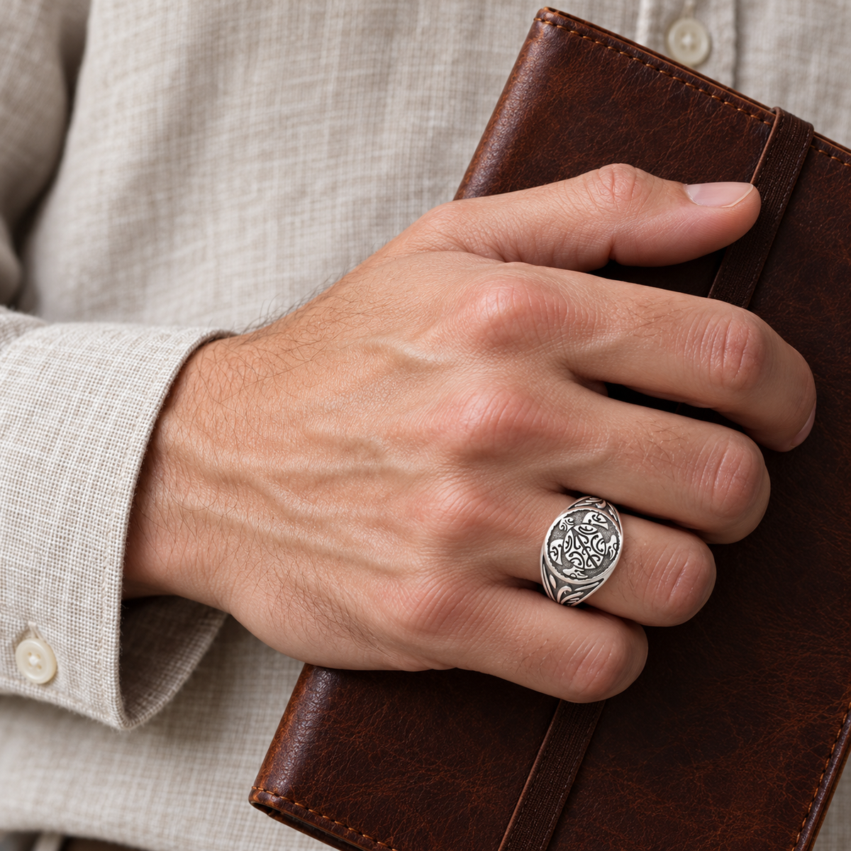 Chevalière Homme Argent 925 – Motifs Courbes sur Fond Texturé - Argent 925 - Vindicta