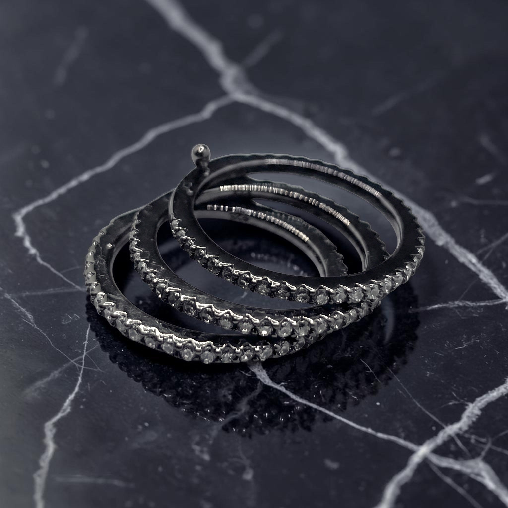 Bague Femme Argent 925 Oxyde de Zirconium Pavé 3 Rangs Noire-Vindicta : Bijoux Argent 925 Massif, Luxe et Héritage