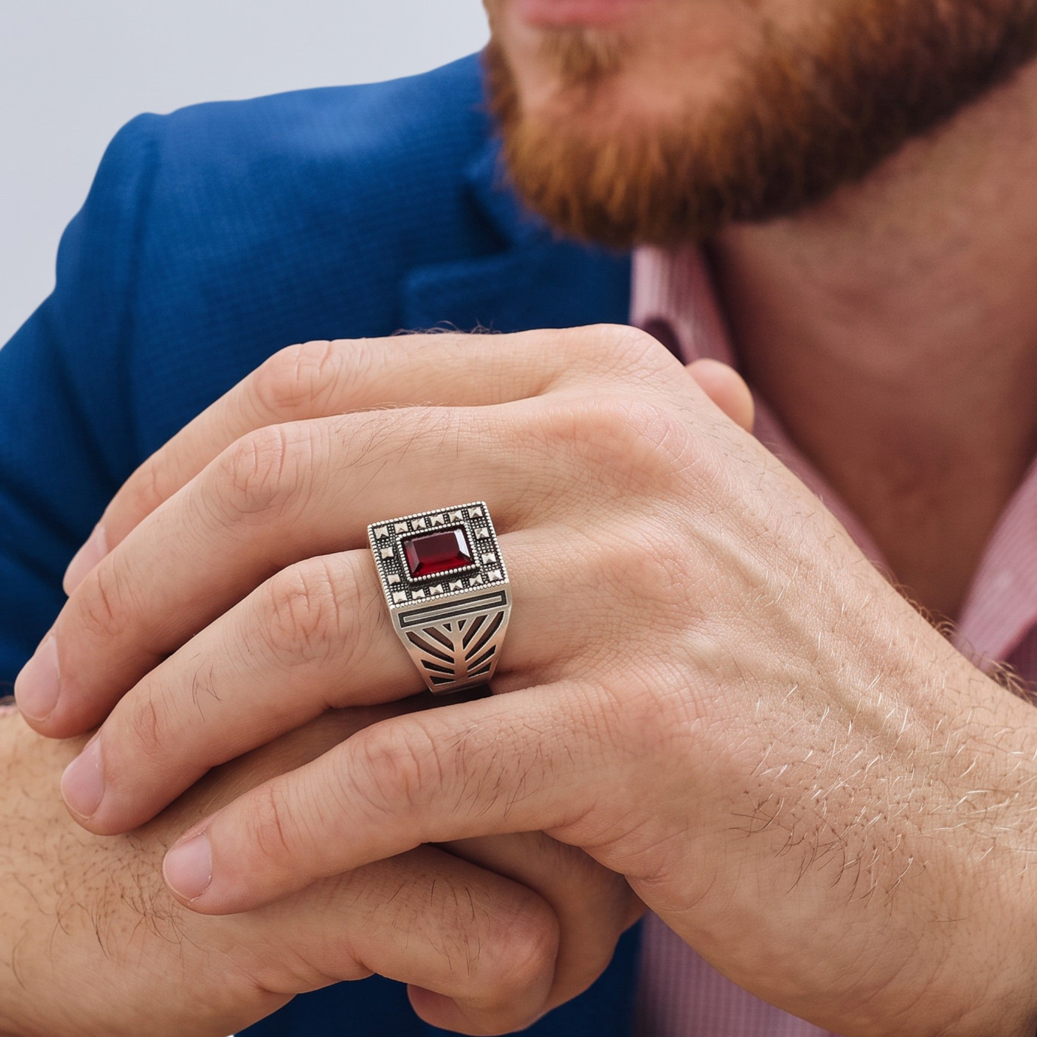 Chevalière Homme Argent 925 Grenat Rouge Marcassite Motif Éventail-Vindicta : Bijoux Argent 925 Massif, Luxe et Héritage