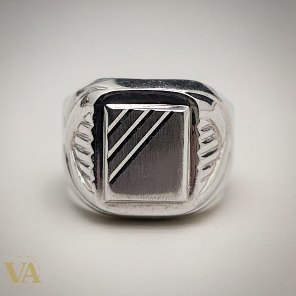 Chevalière Homme Argent 925 Plateau Brossé Rayures Diagonales | Bijoux Vindicta