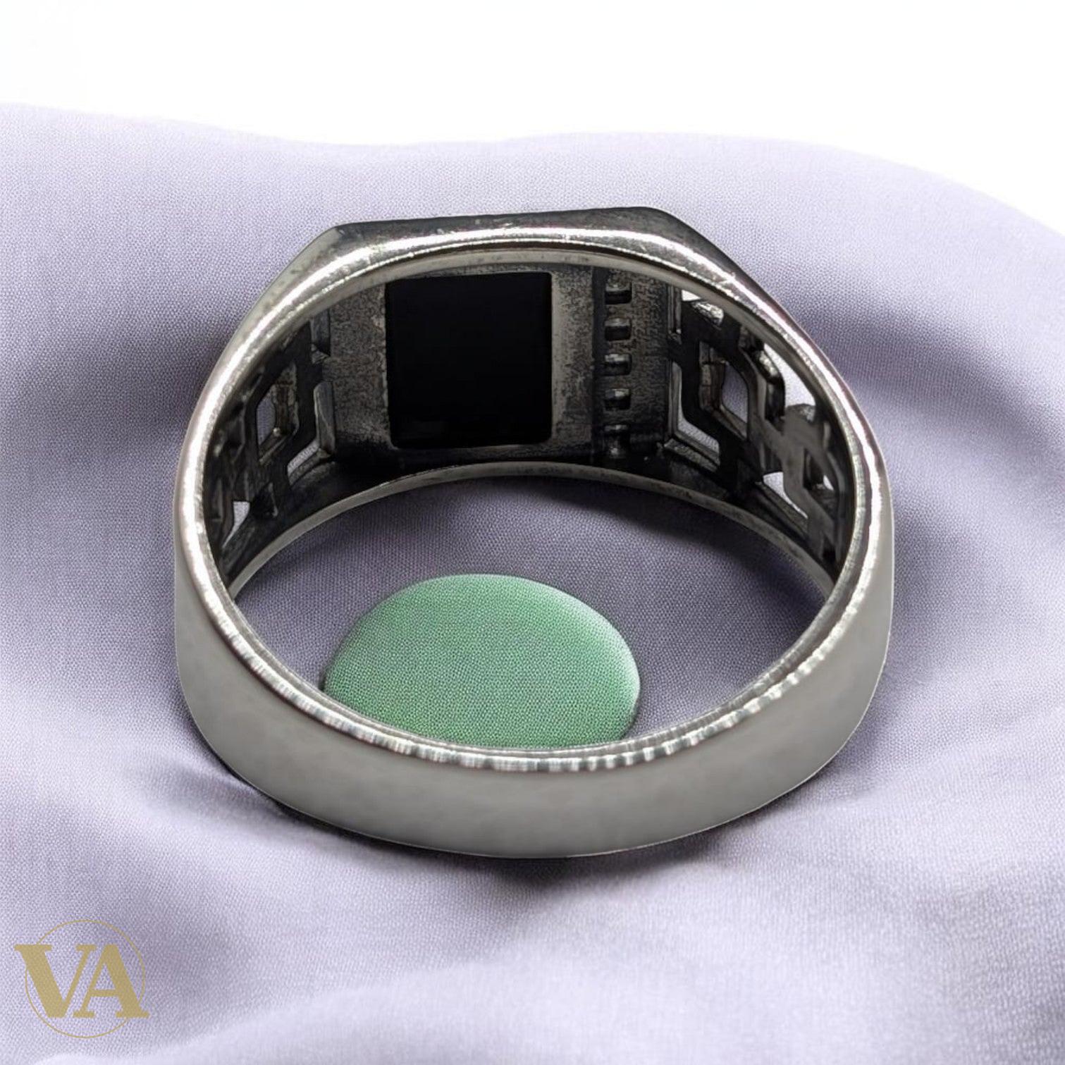 Chevalière Homme Argent 925 Nacre Gris Anthracite Cabochon Ovale Motif Grec-Vindicta : Bijoux Argent 925 Massif, Luxe et Héritage