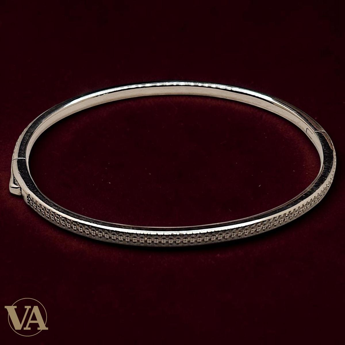 Bracelet Jonc Femme Argent 925 – Élégance Minimaliste Gravée
