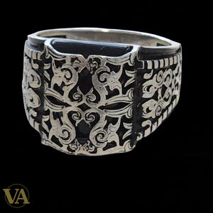 Chevalière Homme Argent 925 – Onyx Noir et Gravures Orientales