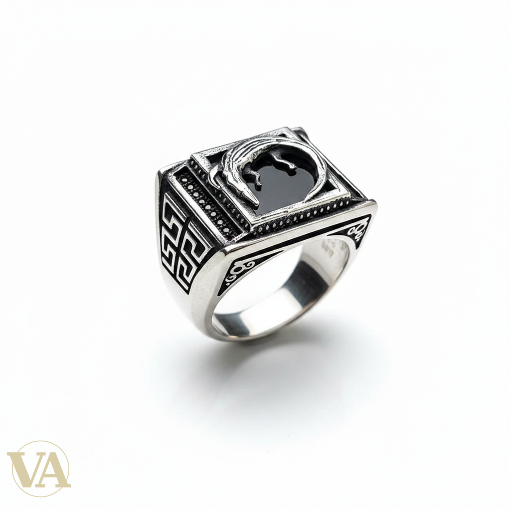 Chevalière Homme Argent 925 Onyx Noir Crocodile Relief Motif Grec-Vindicta : Bijoux Argent 925 Massif, Luxe et Héritage