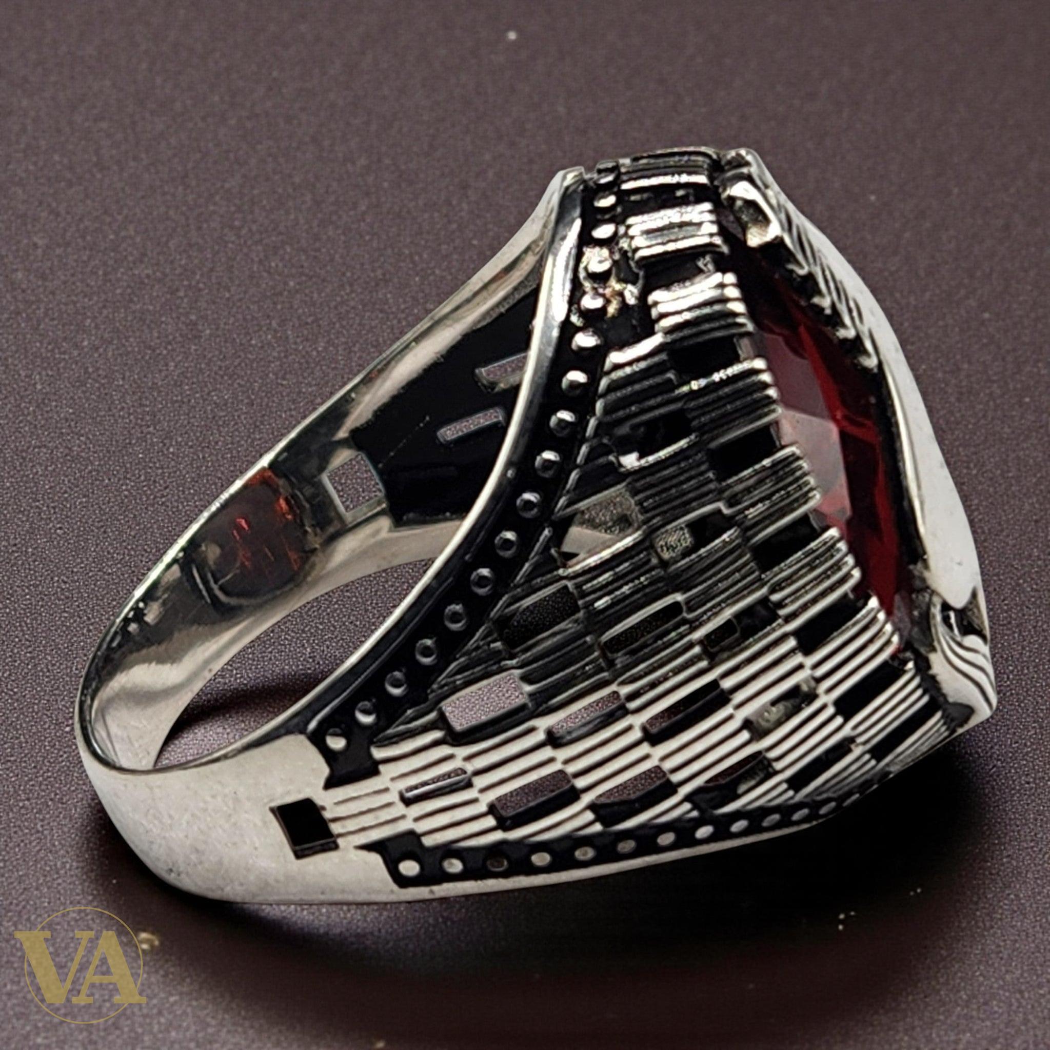 Bague Homme Argent 925 – Cheval cabré & Pierre rouge facettée