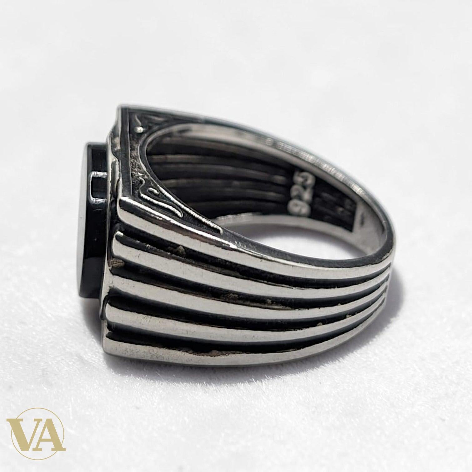 Chevalière Homme Argent 925 Onyx Noir Cabochon Ovale Flancs Striés - Argent 925 - Vindicta