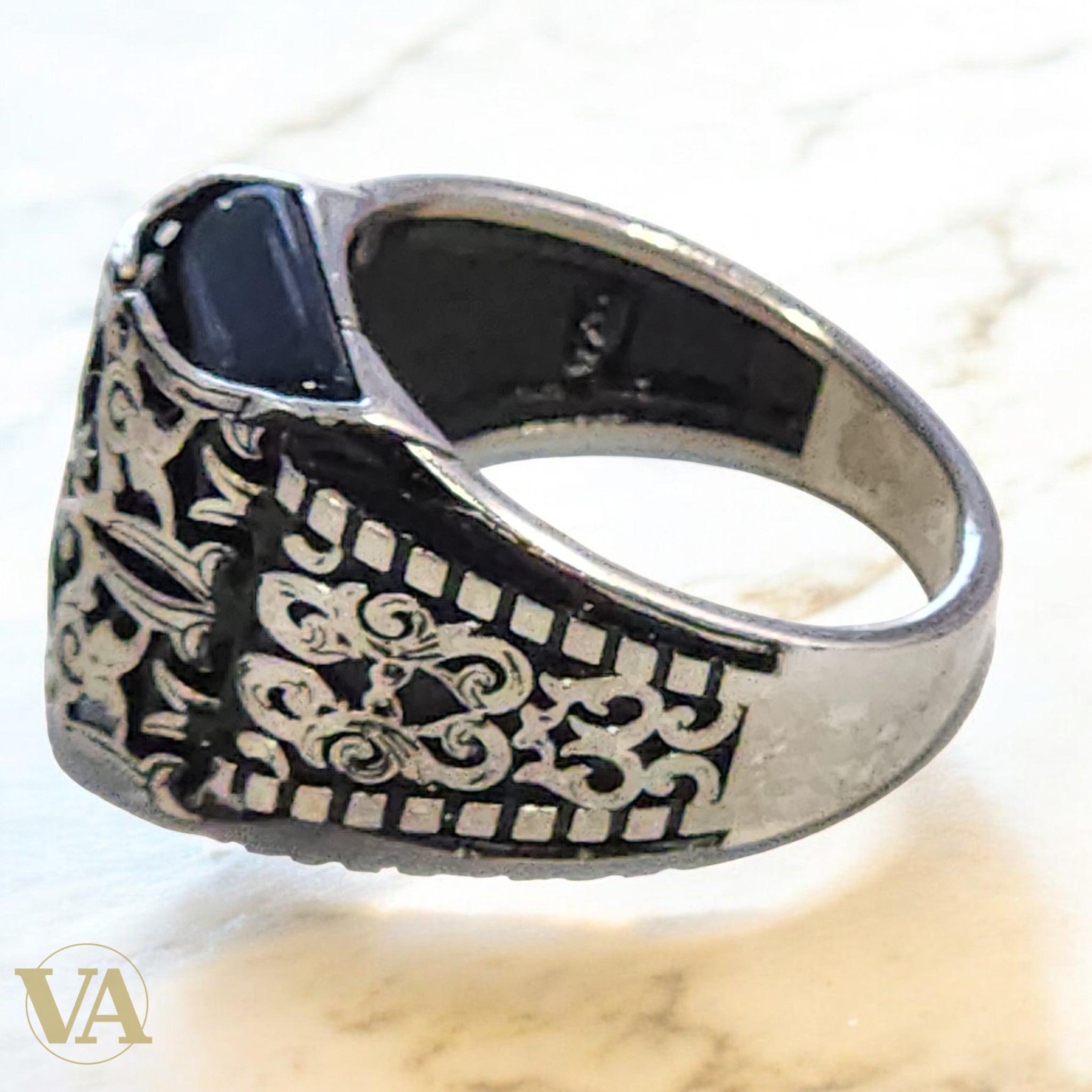 Chevalière Homme Argent 925 – Onyx Noir et Gravures Orientales