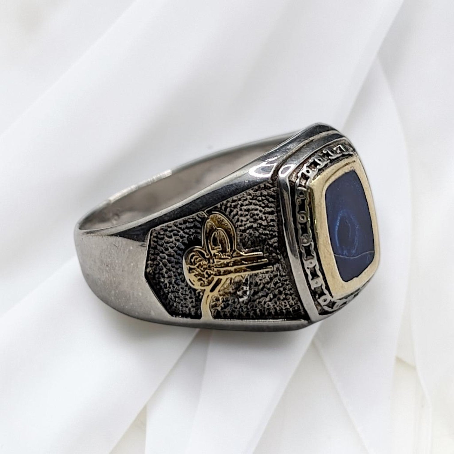 Chevalière Homme Argent 925 Quartz Inclusions Naturelles Aigle et Calligraphie Dorés-Vindicta : Bijoux Argent 925 Massif, Luxe et Héritage