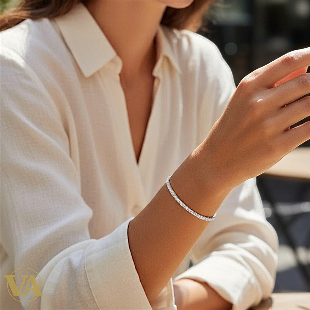 Bracelet Jonc Femme Argent 925 – Élégance Minimaliste Gravée