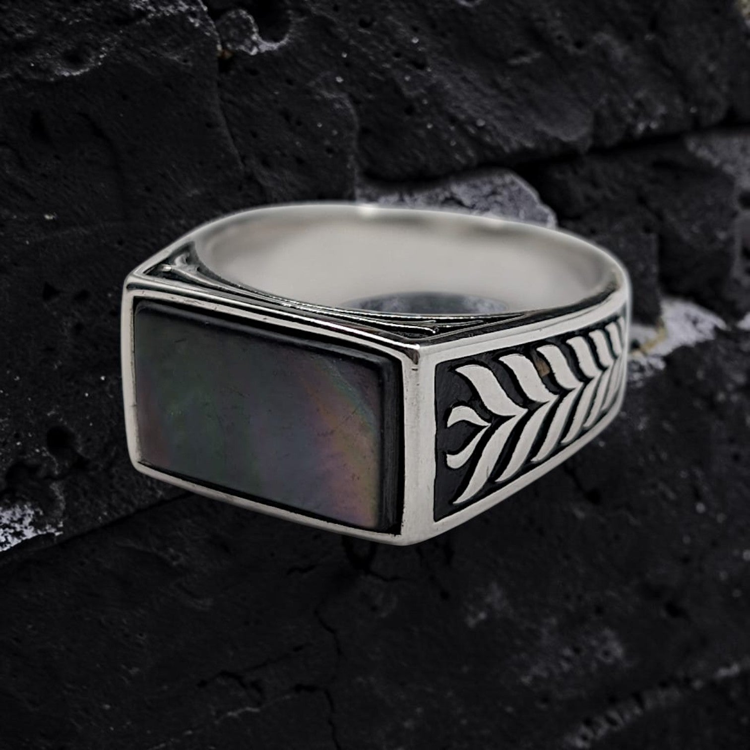Chevalière Homme Argent 925 Nacre Gris Anthracite Motif Feuille Ciselé-Vindicta : Bijoux Argent 925 Massif, Luxe et Héritage