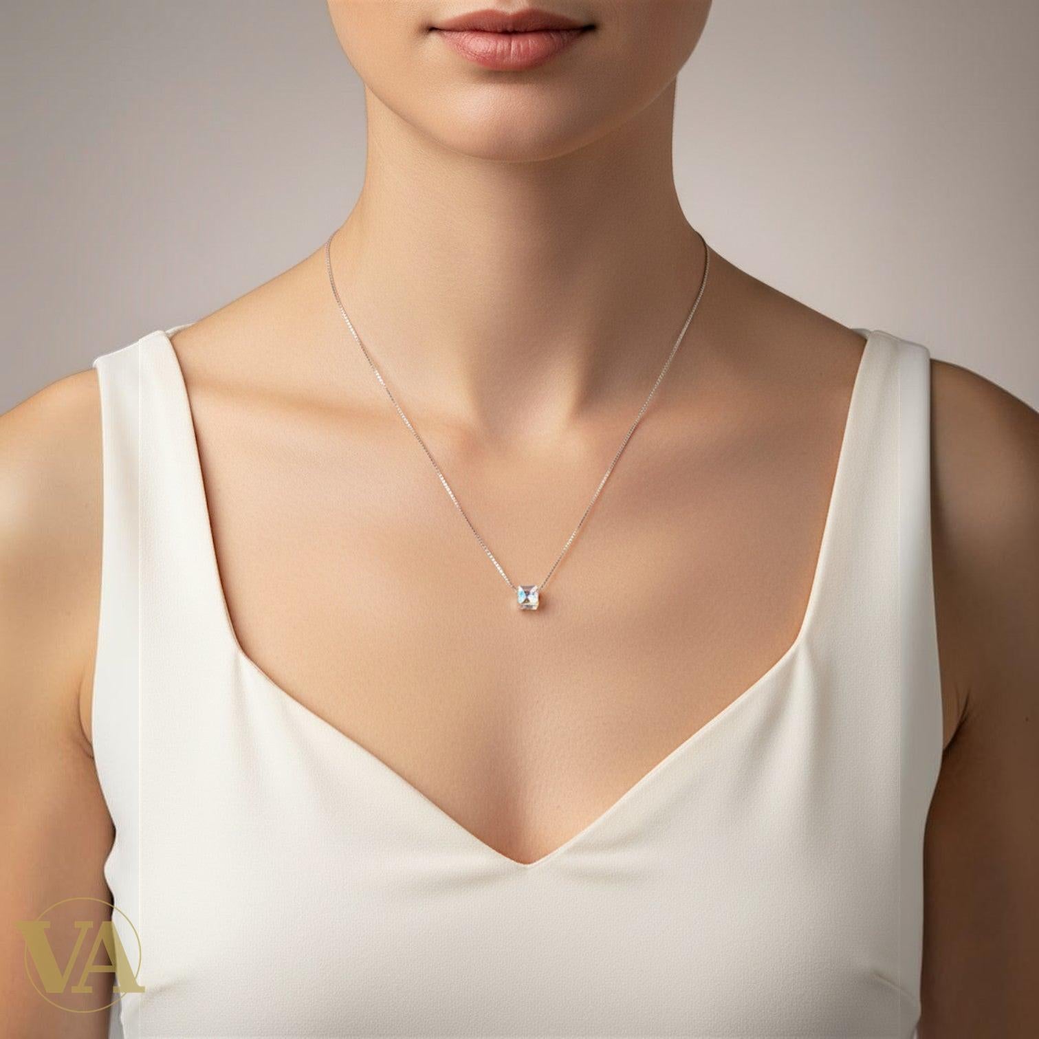 Collier Femme Argent 925 Pendentif Cube Cristal Irisé – Chaîne Vénitienne-Vindicta : Bijoux Argent 925 Massif, Luxe et Héritage