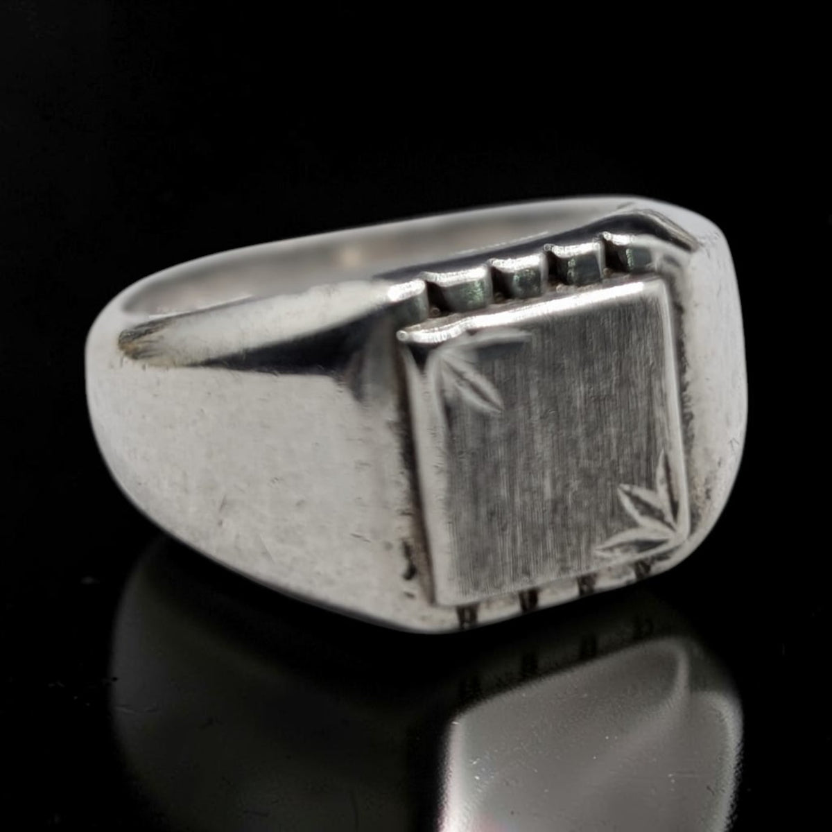 Chevalière Homme Argent 925 – Plateau Brossé & Motifs Étoilés Ciselés - Argent 925 - Vindicta