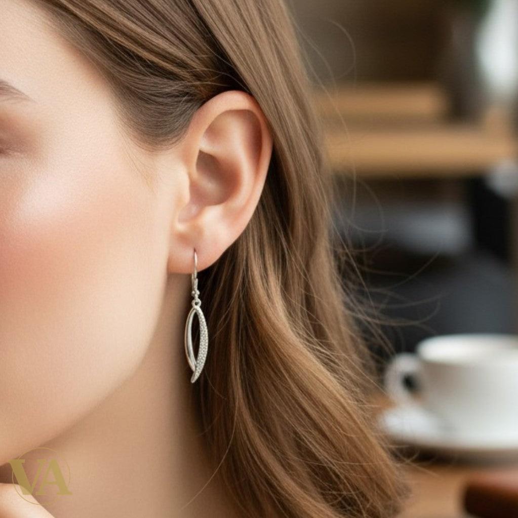 Boucles d'Oreilles Femme Pendantes Argent 925 – Navette Pavée Zirconium