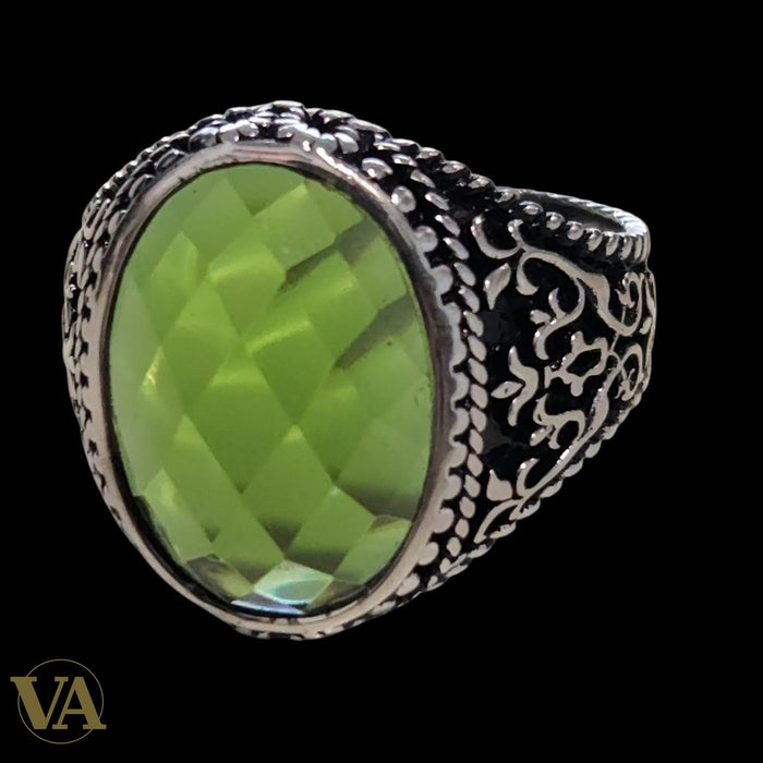 Bague Homme Argent 925 – Sultanite facettée changeante & monture ciselée