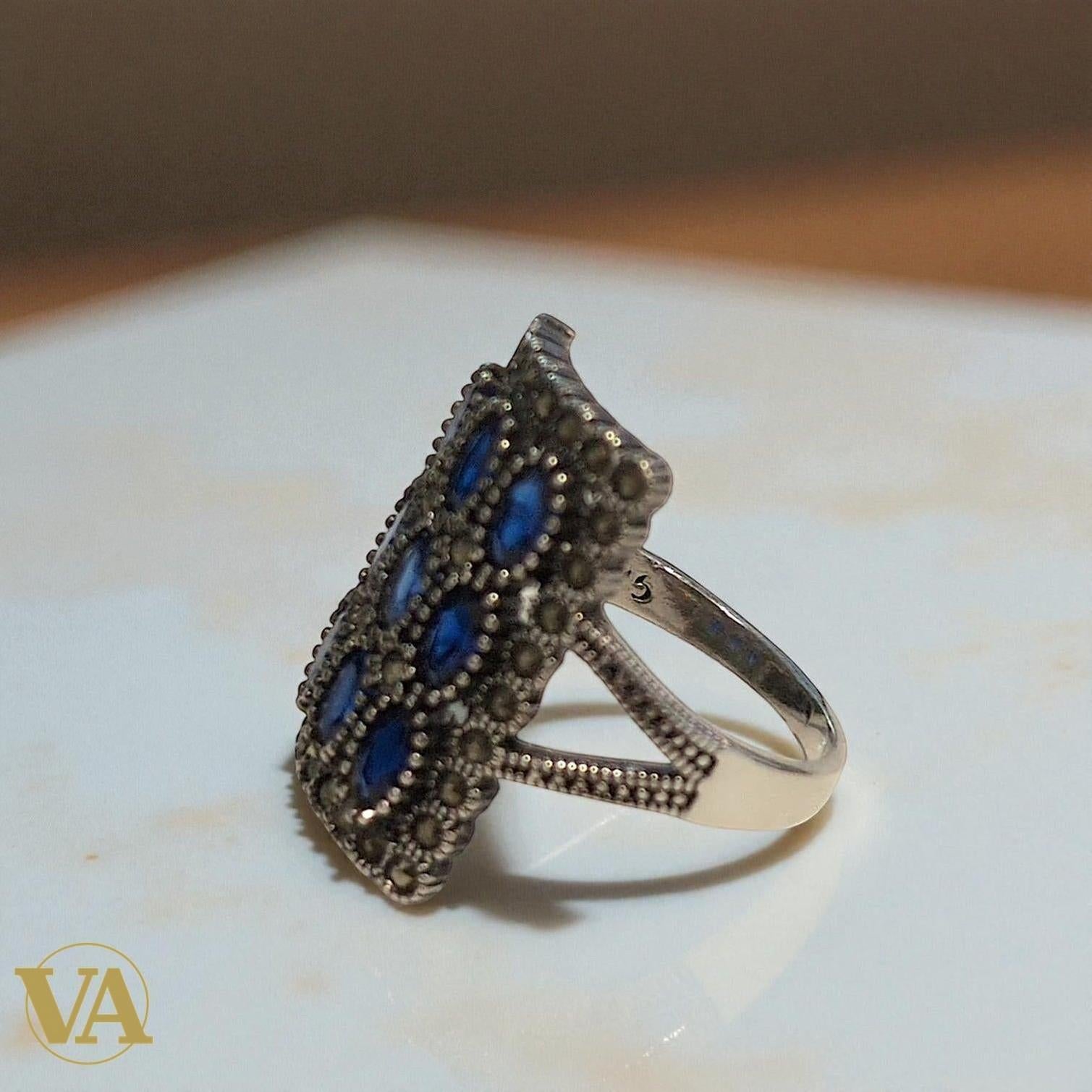 Bague femme rectangulaire en argent 925, pierres bleues & marcassite | Bijoux Vindicta