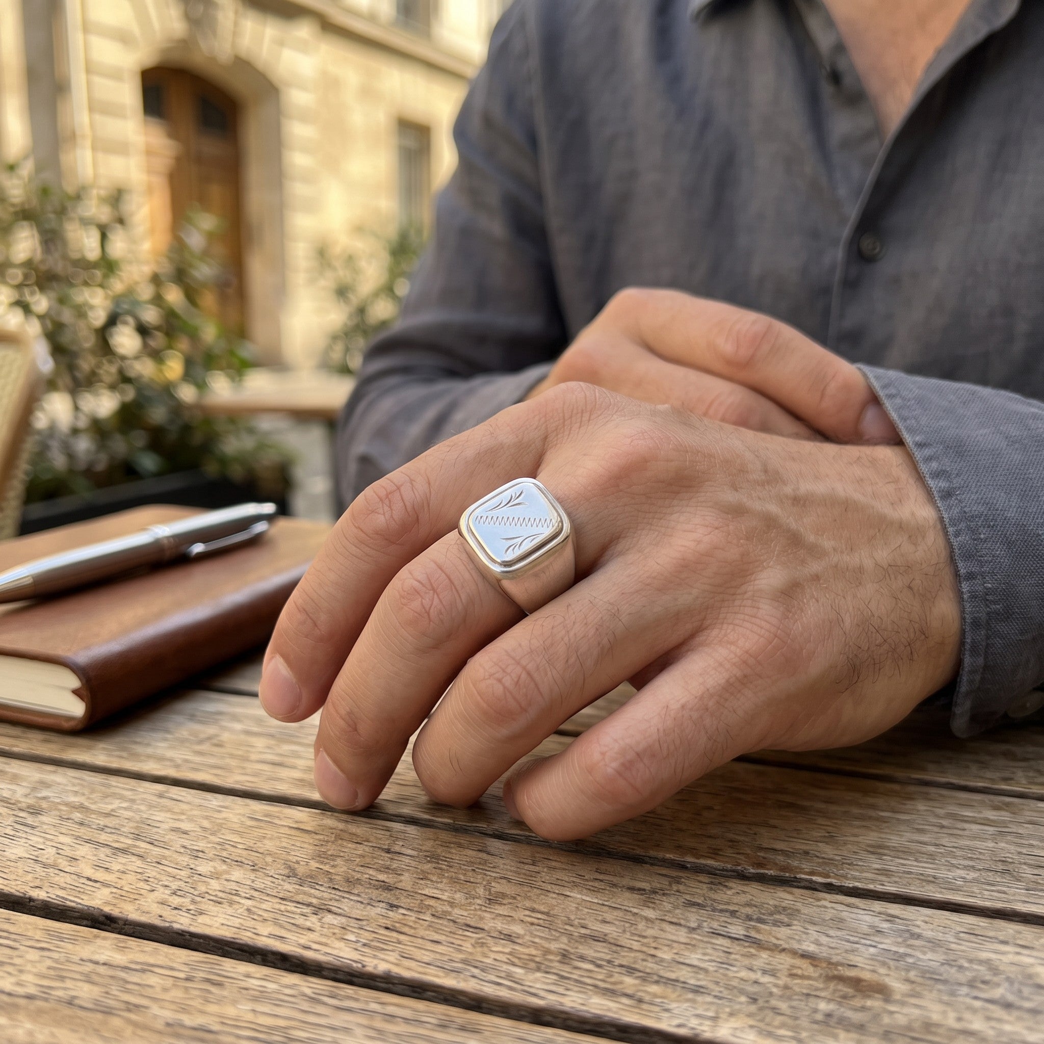 Chevalière Homme Argent 925 Méandre Grec Gravé-Vindicta : Bijoux Argent 925 Massif, Luxe et Héritage
