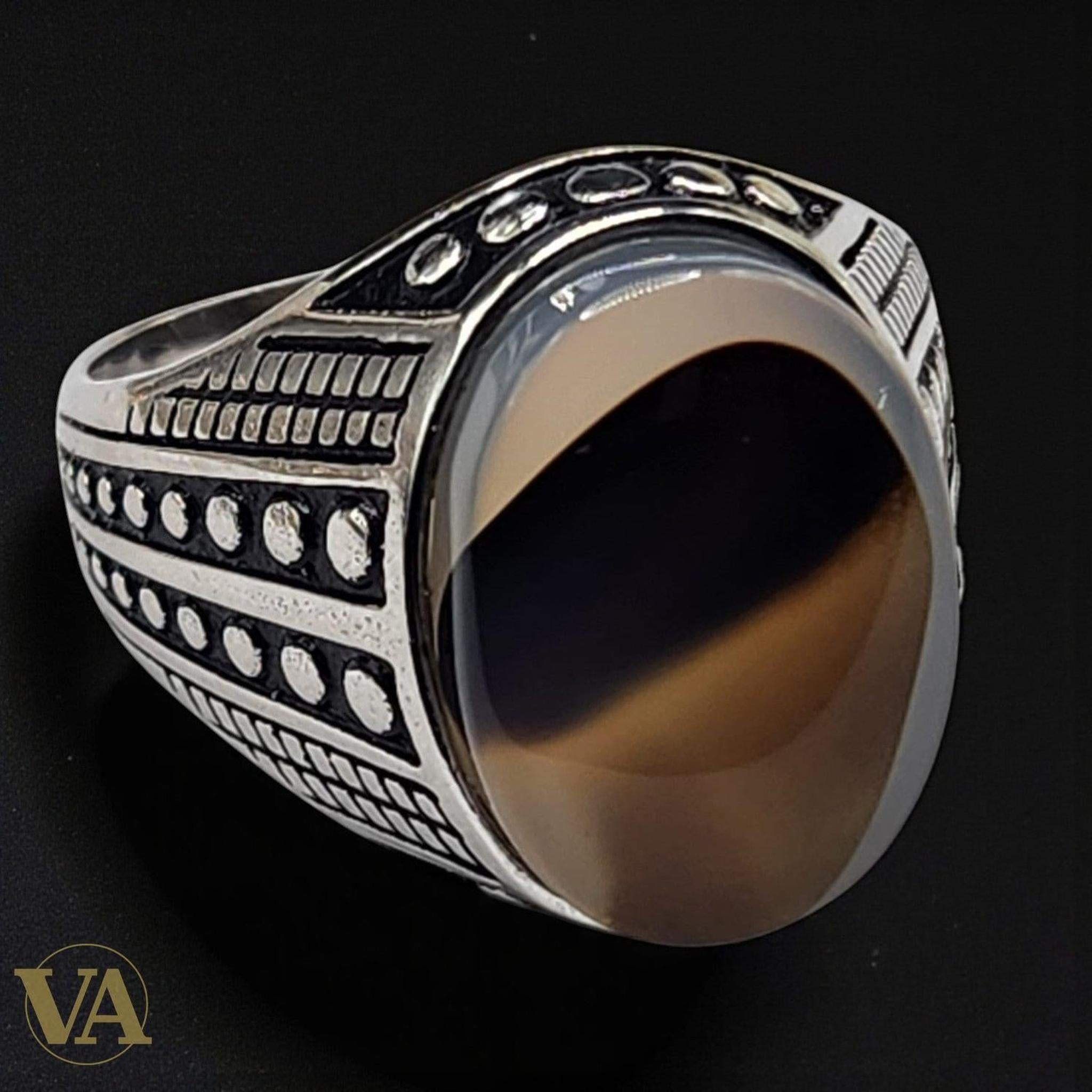 Bague Homme Argent 925 – Agate brune cabochon ovale & monture gravée | Vindicta | Bijoux Vindicta