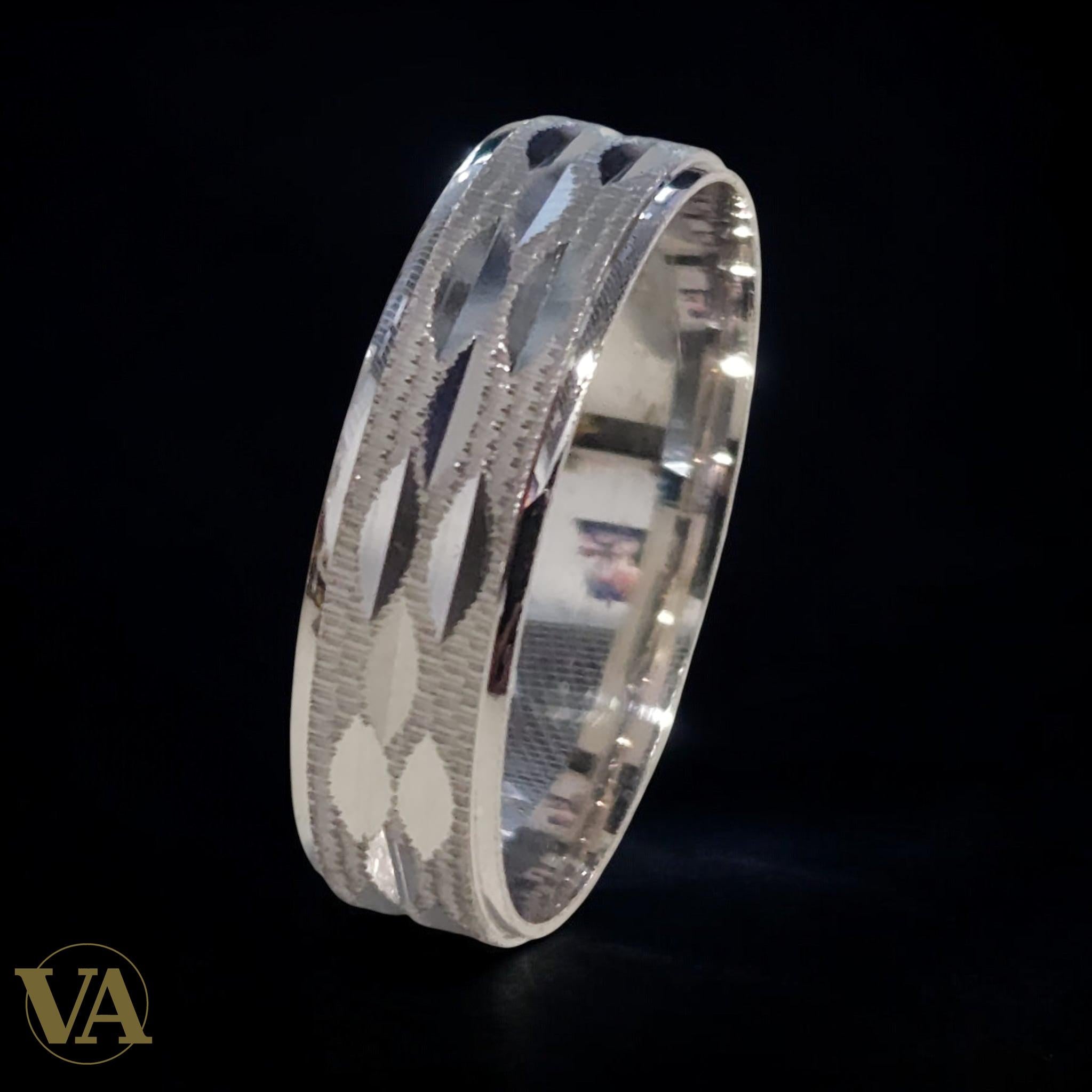 Anneau Homme Argent 925 – Gravure losangée satinée