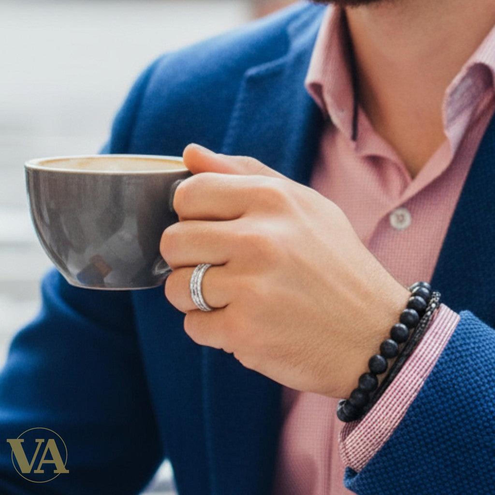 Anneau Homme Argent 925 – Gravure losangée satinée | Bijoux Vindicta