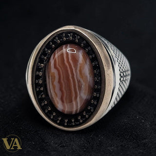 Chevalière Homme Argent 925 Agate Ribanée Ovale Halo Zircons Noirs