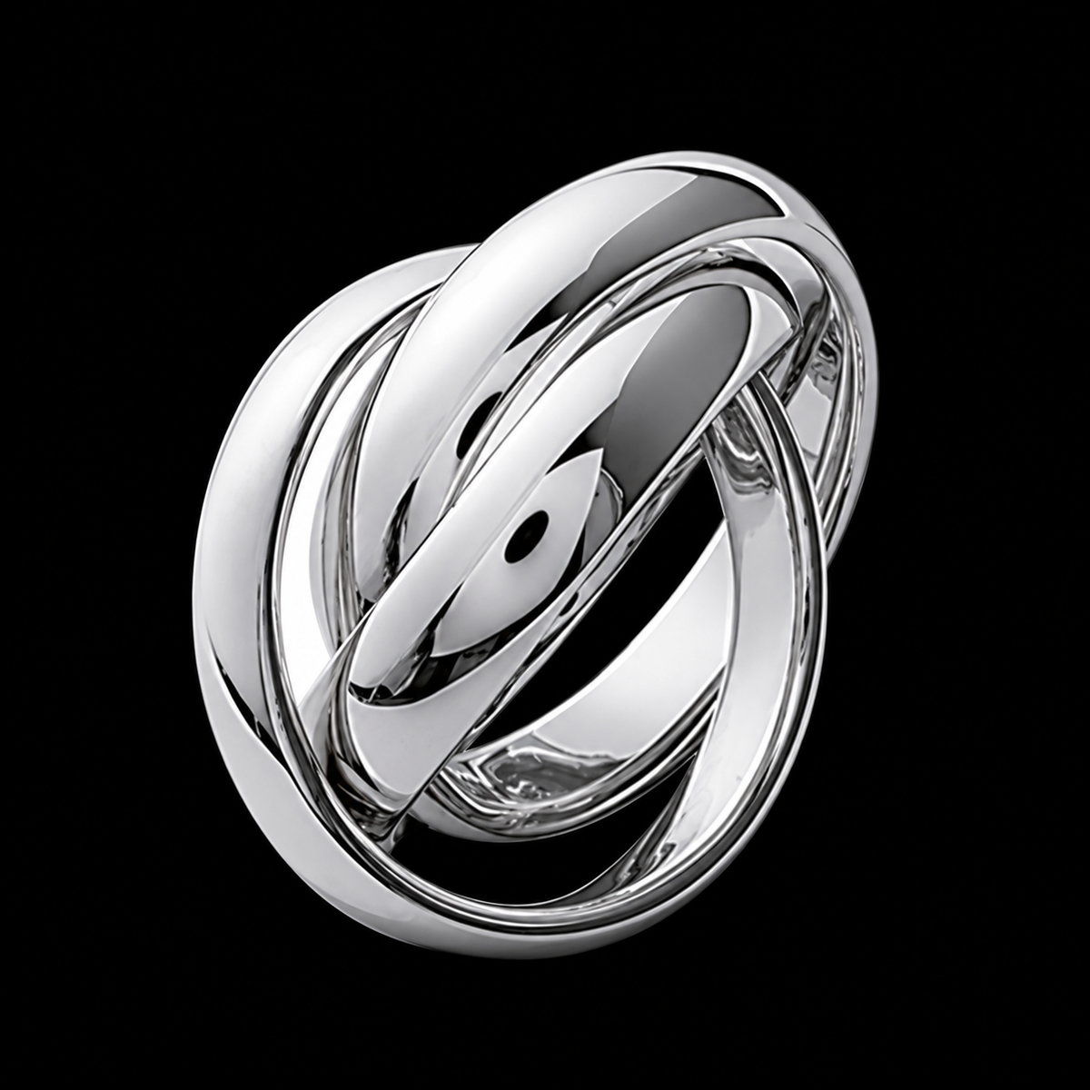 Bague Femme Argent 925 – Entrelacs Sculptural Poli — vue sur fond noir
