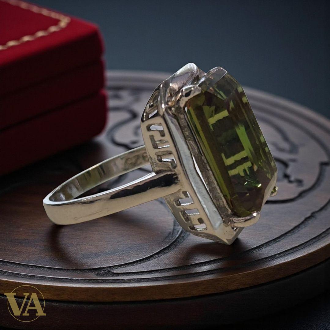 Bague femme argent 925 – Sultanite taille émeraude