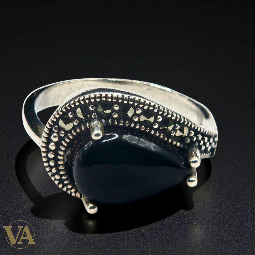 Bague femme argent 925 – Onyx noir cabochon poire et marcassites – Élégance mystique