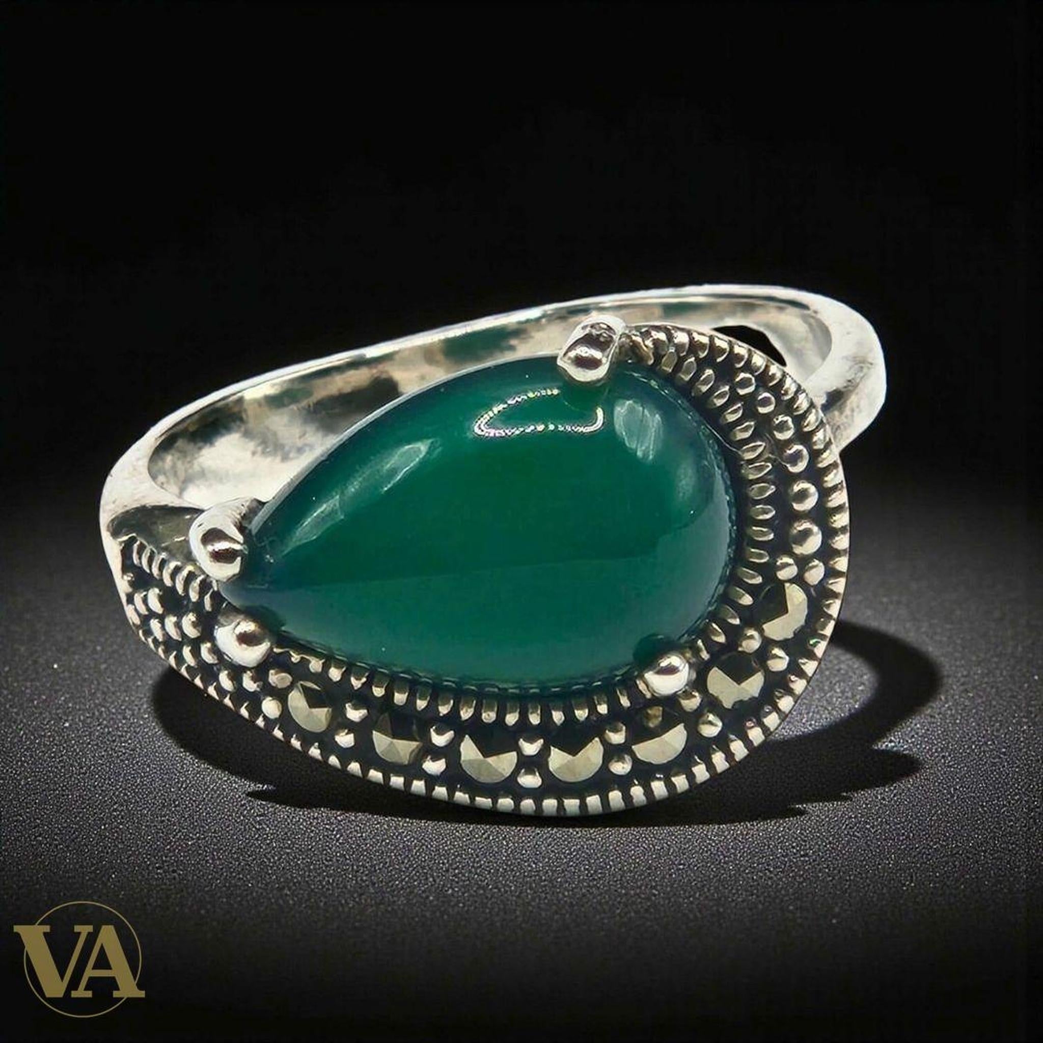 Bague femme argent 925 – Agate verte cabochon poire et marcassites – Élégance vintage | Bijoux Vindicta