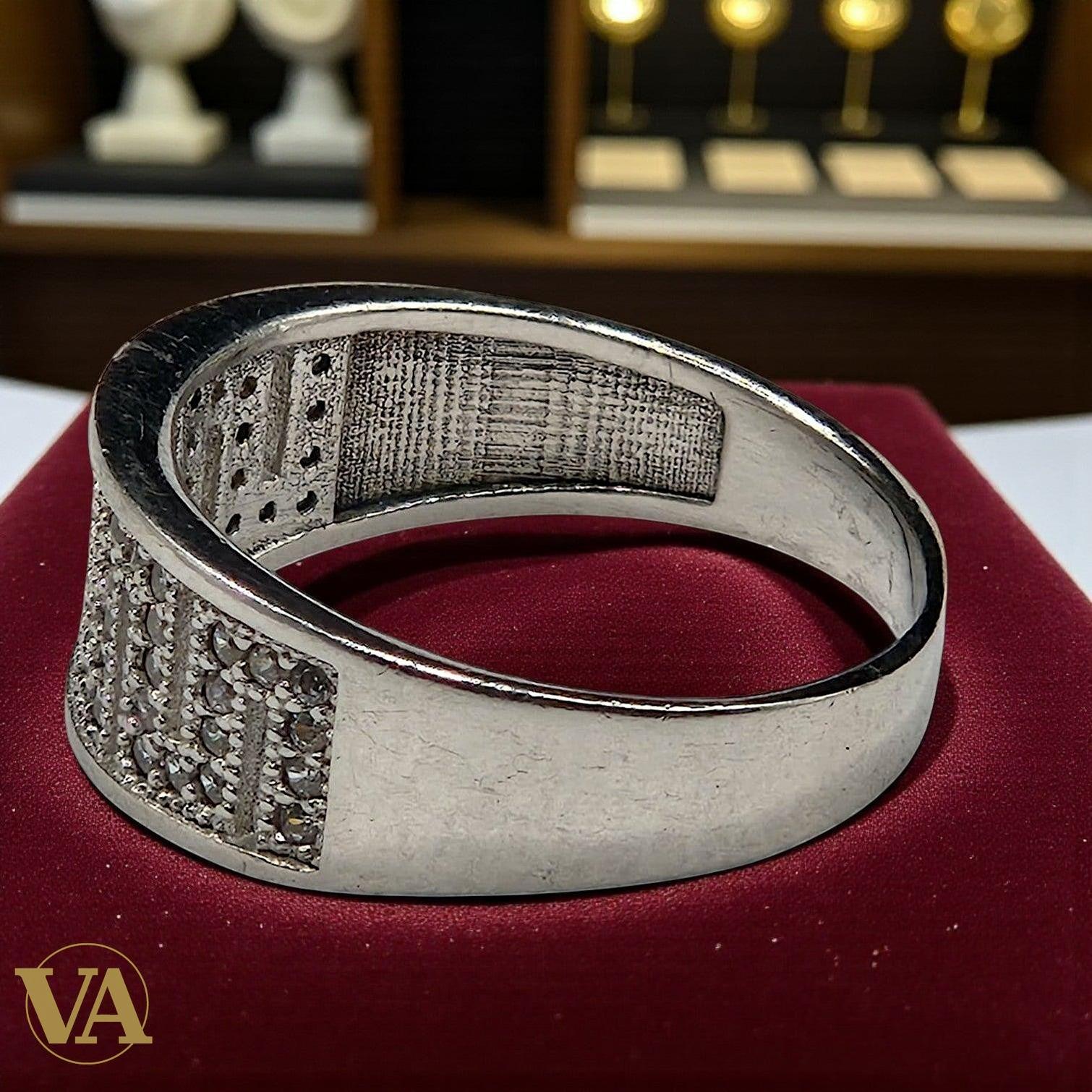 Bague femme argent 925 – Design géométrique serti de marcassites – Élégance contemporaine | Bijoux Vindicta