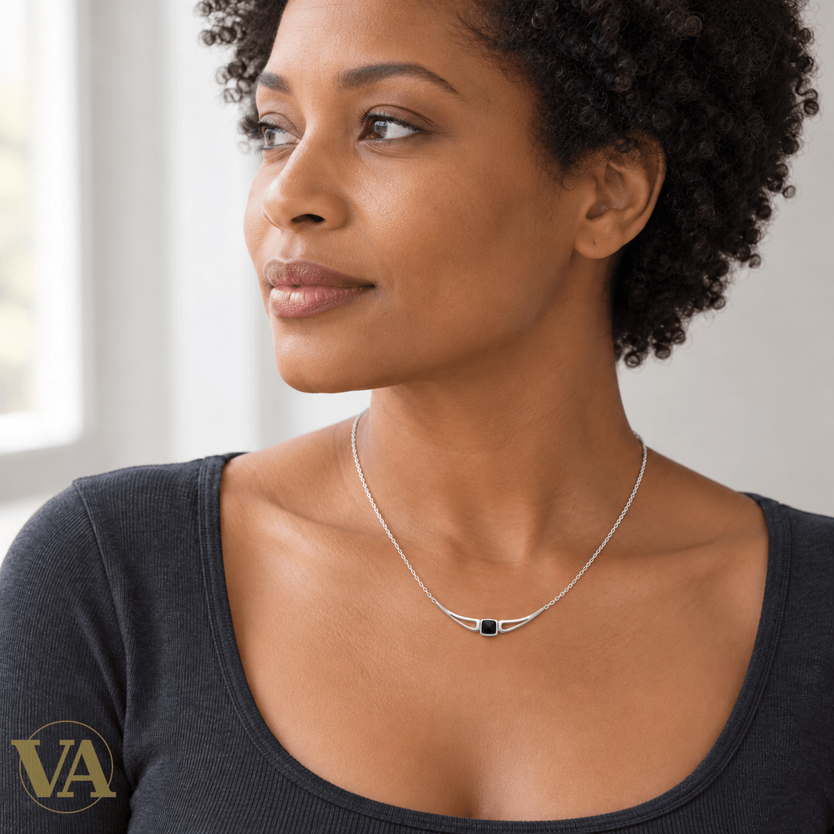 Collier femme argent 925 rhodié agate noire et courbes ajourées — 45 cm - Argent 925 - Vindicta