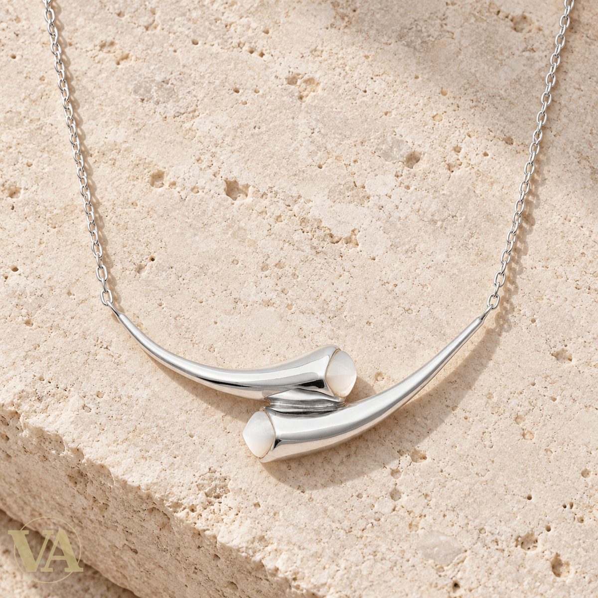 Collier femme argent 925 rhodié courbes croisées et nacre — 45 cm - Argent 925 - Vindicta