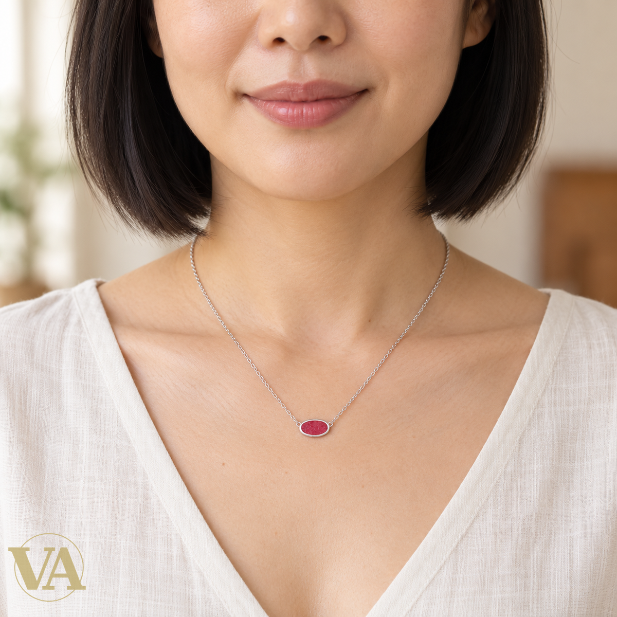 Collier ovale rose en argent 925 porté — vue 1