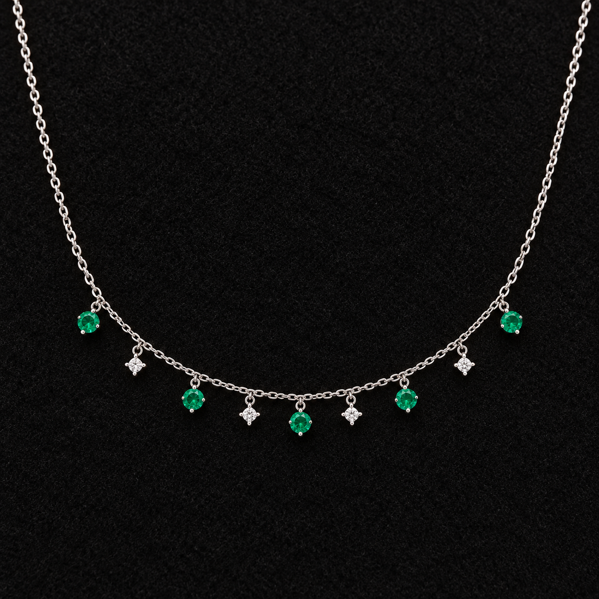 Collier Argent 925 Rhodié — Pampilles Vertes et Zirconiums — zoom du détail