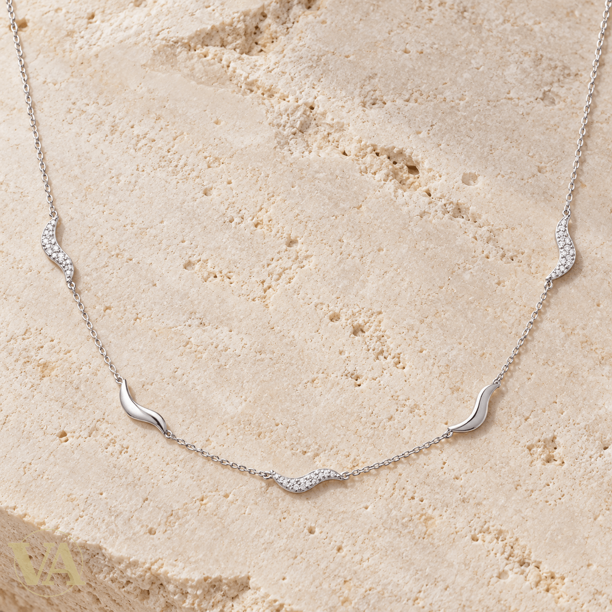Collier femme argent 925 rhodié cinq vagues et zirconiums — 45 cm - Argent 925 - Vindicta