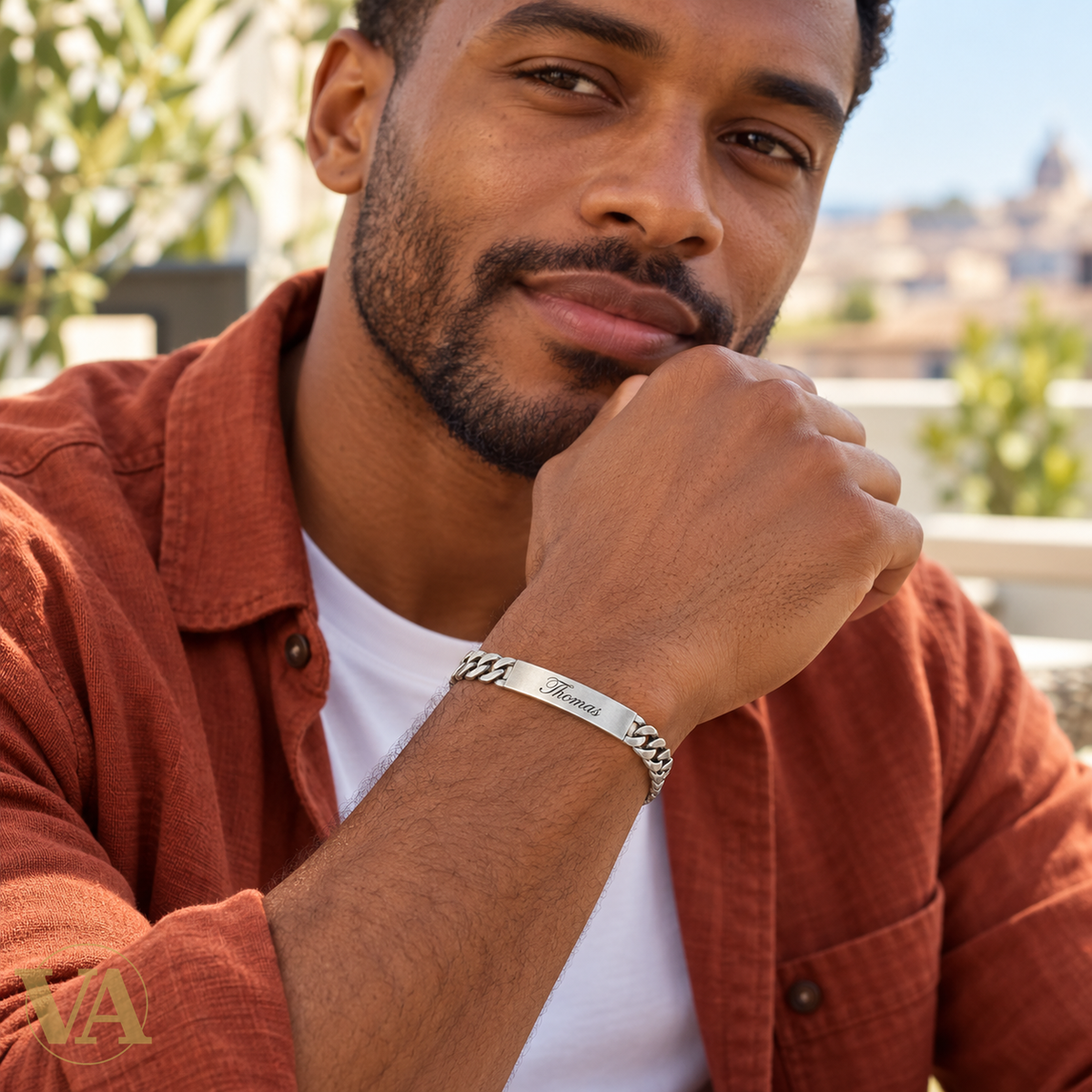 Bracelet gourmette argent 925 porté, exemple de prénom gravé
