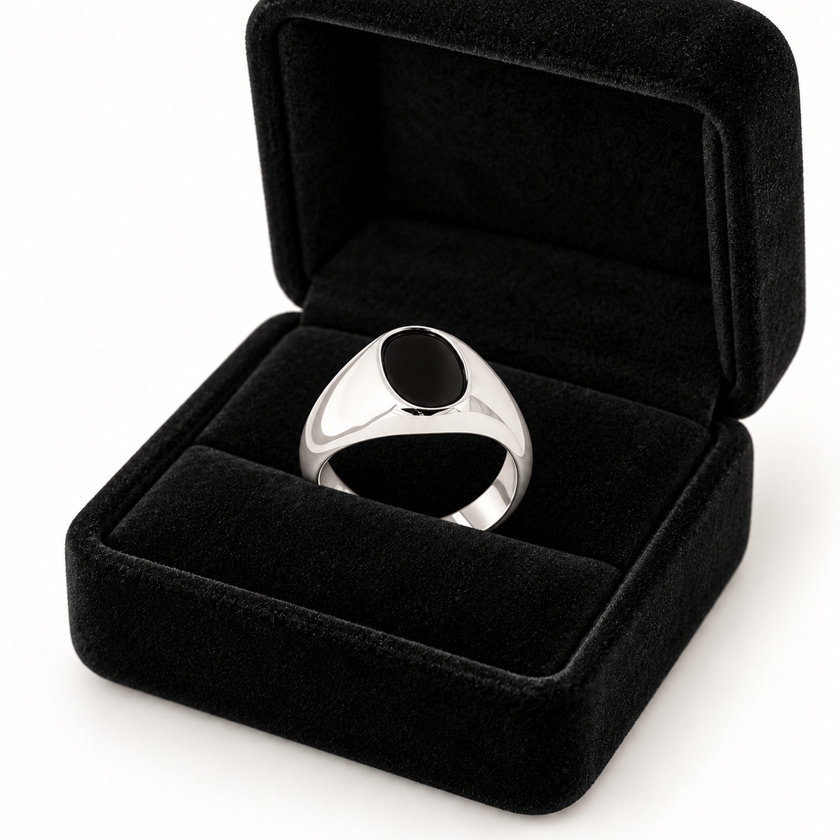 Chevalière homme argent 925 ovale noire — présentation dans son écrin — Vindicta